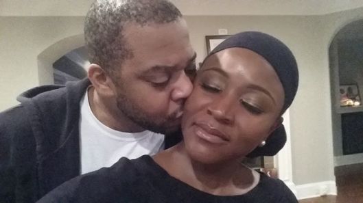 peaches pondy kissing